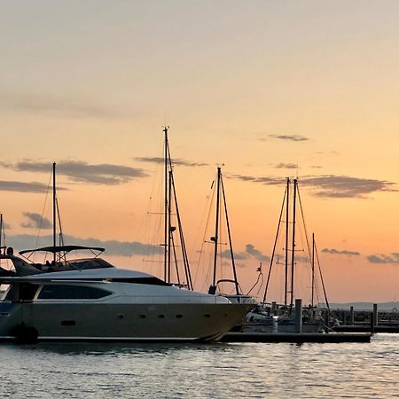 Hotel Motoryacht 21 Avec Equipage Barcelona Exteriér fotografie