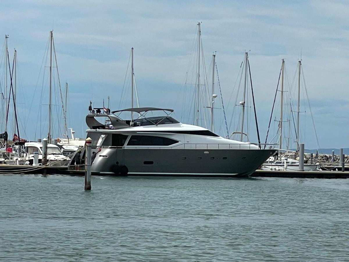 Hotel Motoryacht 21 Avec Equipage Barcelona Exteriér fotografie