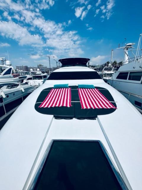 Hotel Motoryacht 21 Avec Equipage Barcelona Exteriér fotografie