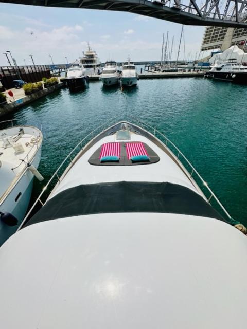Hotel Motoryacht 21 Avec Equipage Barcelona Exteriér fotografie